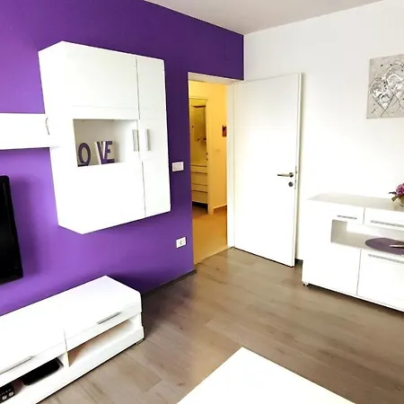 Апартаменты Jan 2+2 With Balcony