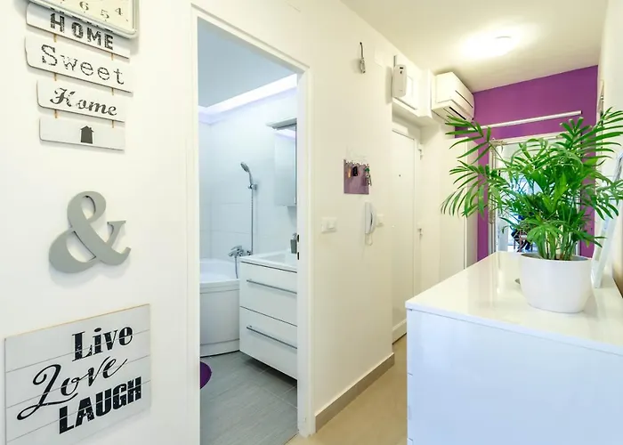 Апартаменты Jan 2+2 With Balcony *